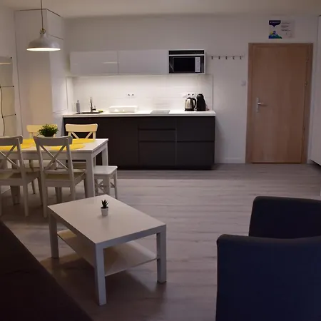 Krisz Apartman Balatonlelle Exterior photo